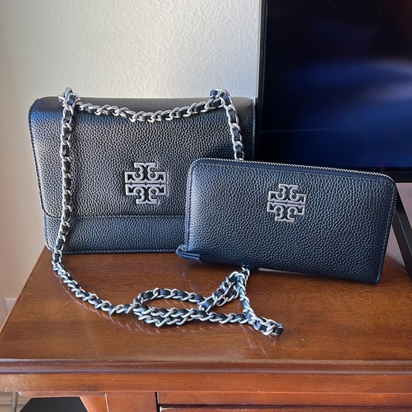 Tory Burch Handbags - Tory Burch Handbag And Matching Wallet.